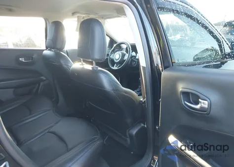 2019 Jeep Compass Limited 4X4 from USA, damaged, VIN 3C4NJDCB0KT842804